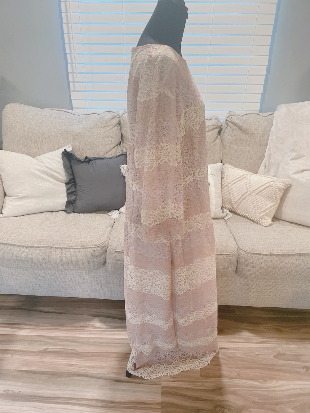 Dainty Jewells Maxi Length Lace Dress Size XXXL - Picture 4 of 9